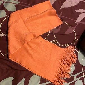 Coral scarf